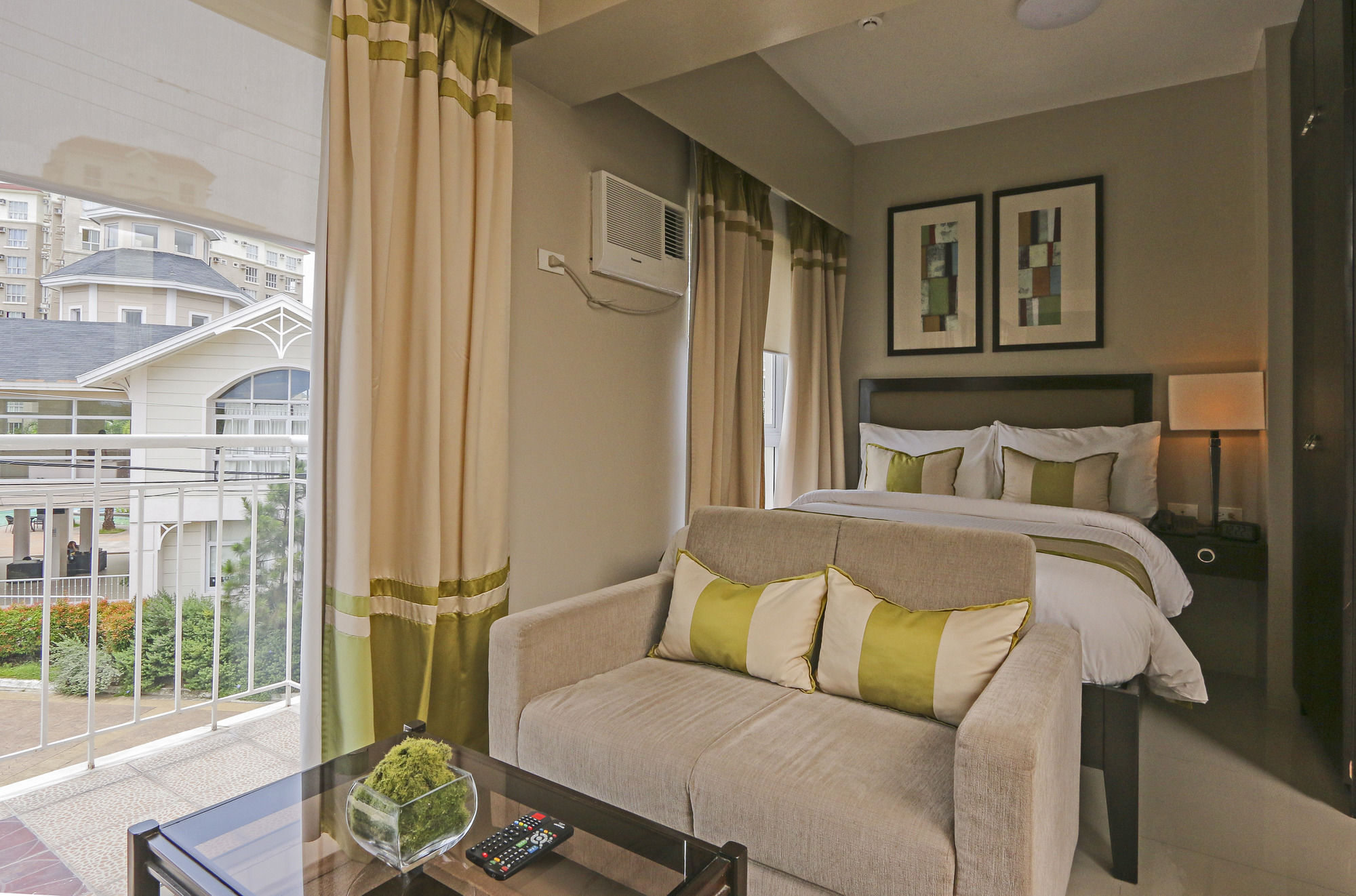 Bellini Suites At Presidio, Lakefront Muntinlupa City Extérieur photo